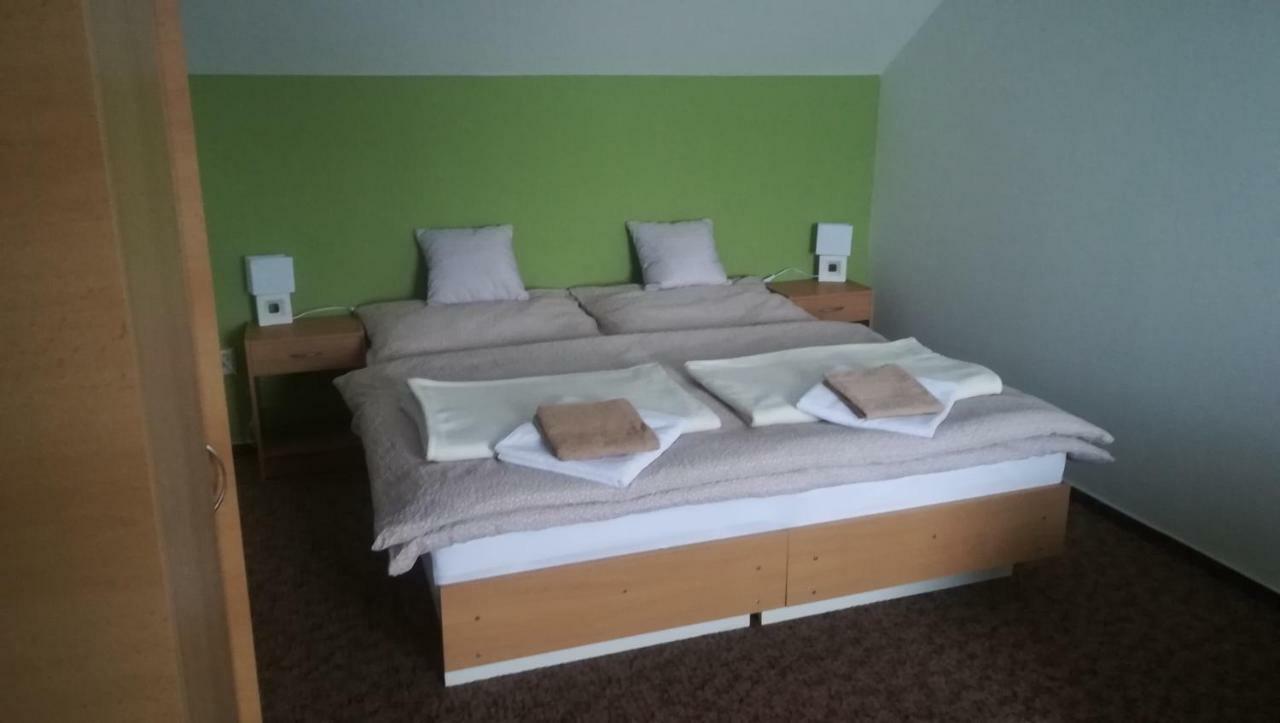 Villa Privát Jonas Štrba Esterno foto
